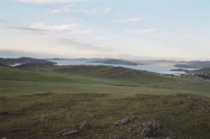 Face &agrave; l'&icirc;le Ol'khon